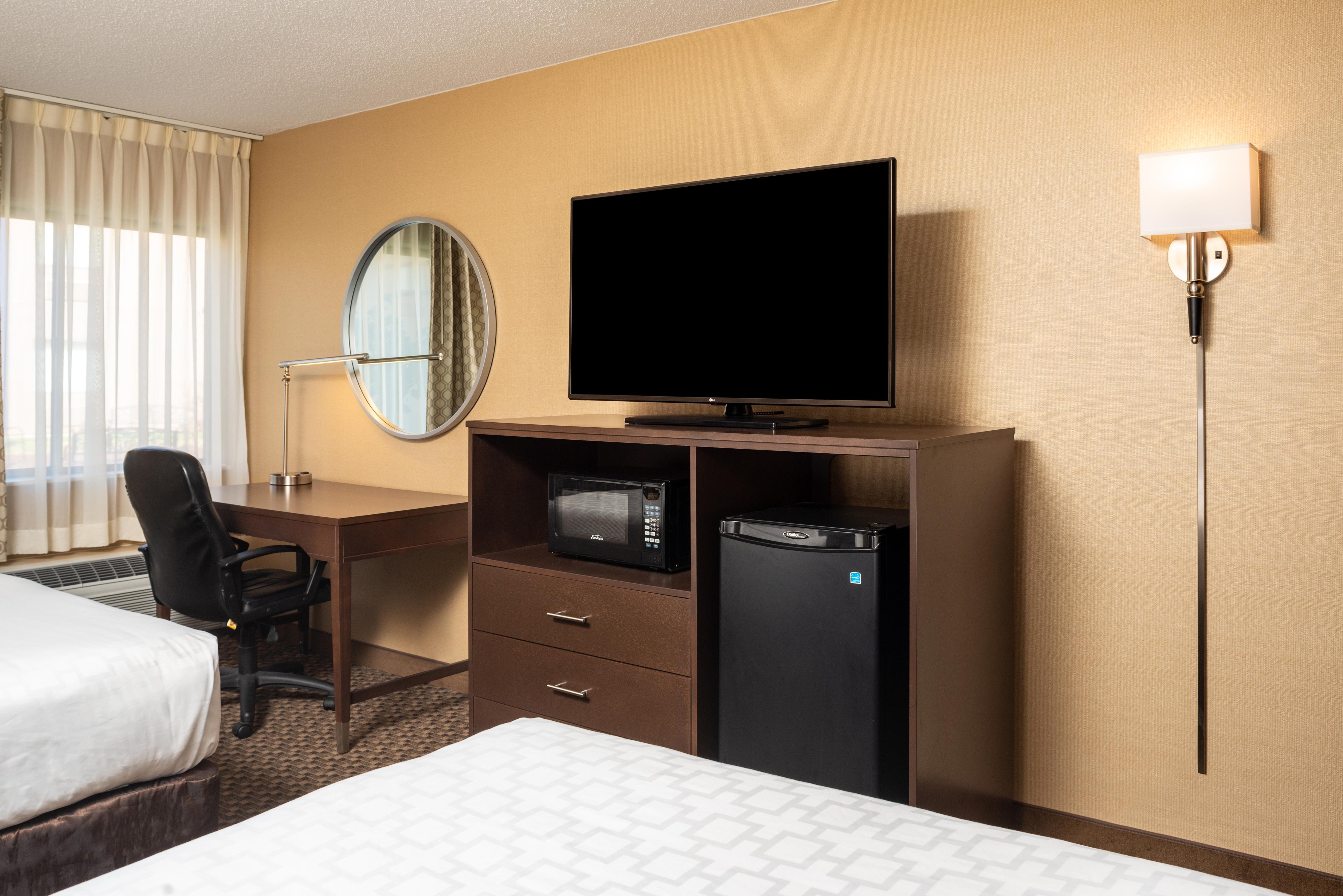 Hotel Clarion Pointe Harrisonburg Exterior foto