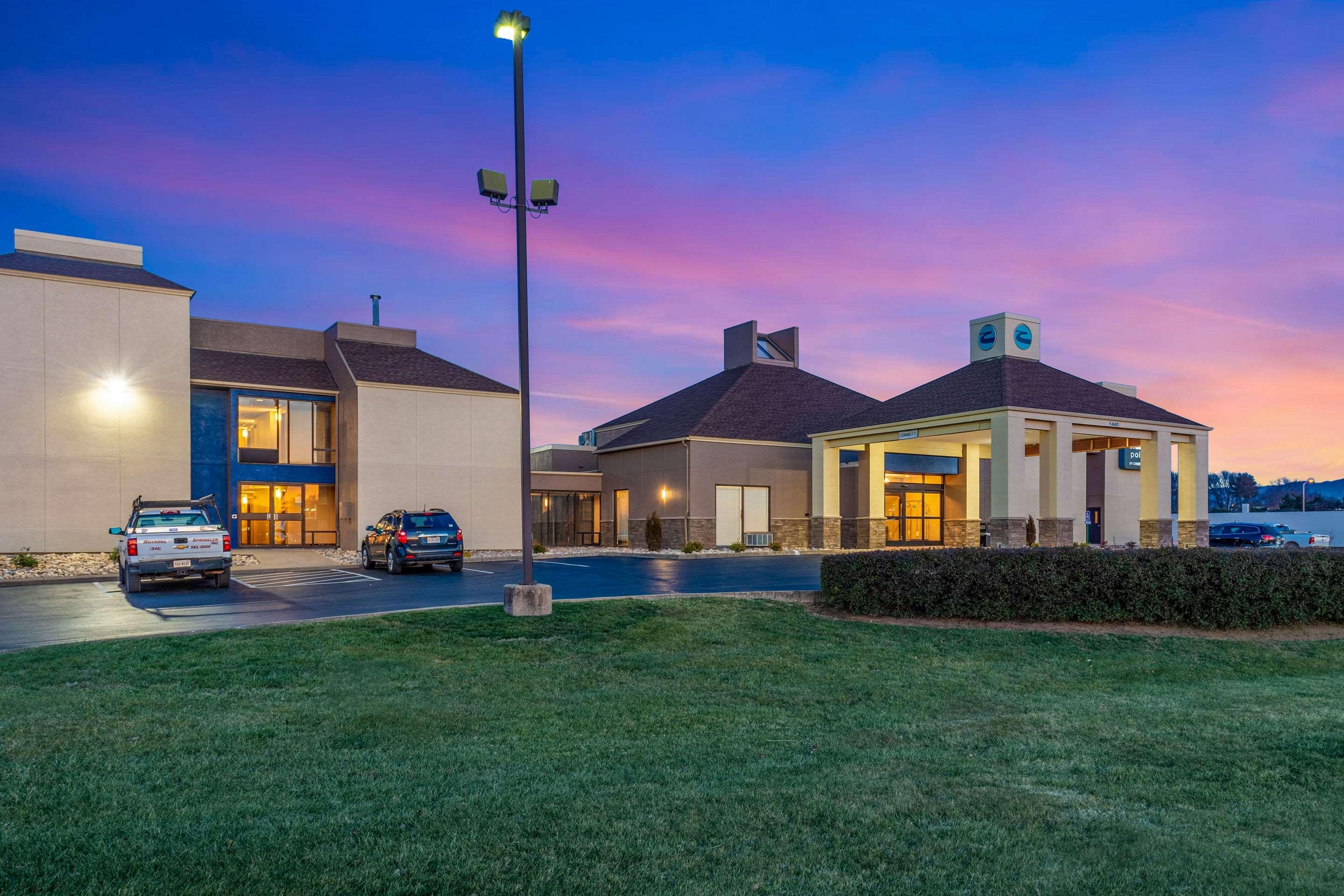 Hotel Clarion Pointe Harrisonburg Exterior foto